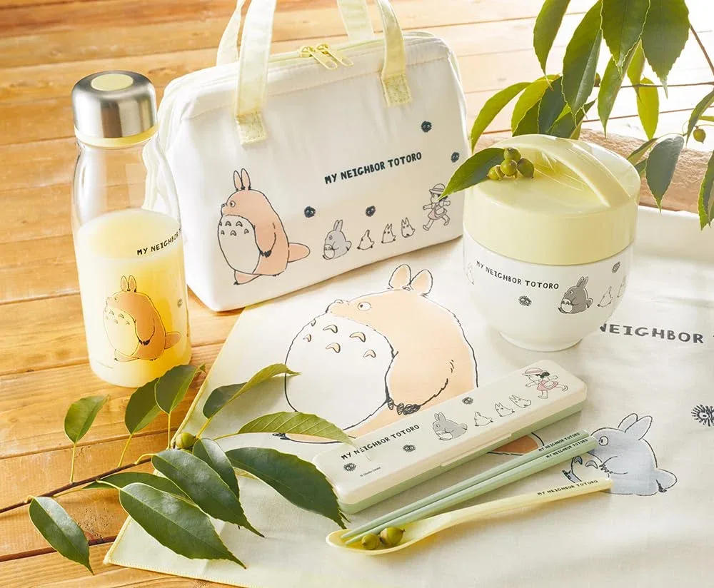 Skater 540ml Antibacterial Insulated Lunch Box My Neighbor Totoro Design - Image 2